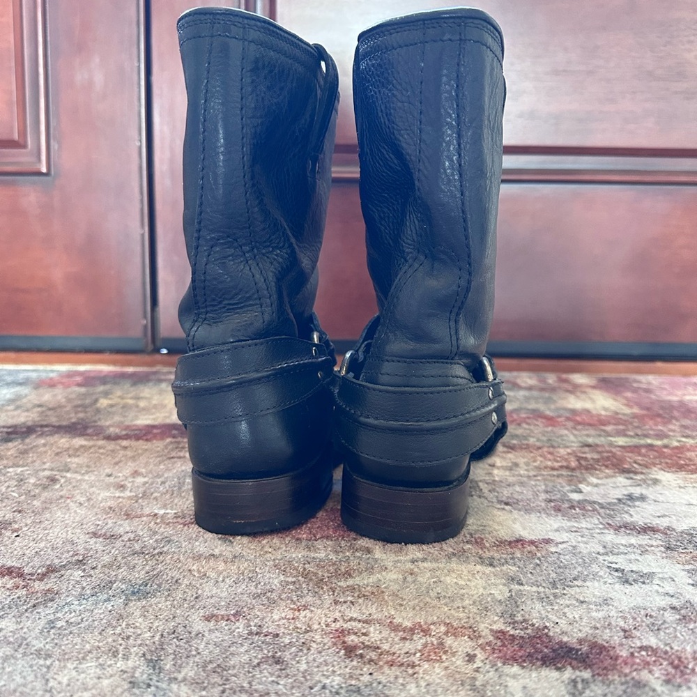Frye Maxine Trapunto Shortie Black Leather Boot sz 8.5 - Picture 5 of 15